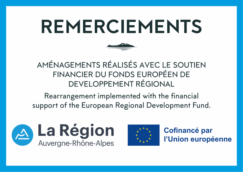 Panneau remerciements FEDER - Région AURA - Ferme aux Crocodiles - Réserve Tropicale